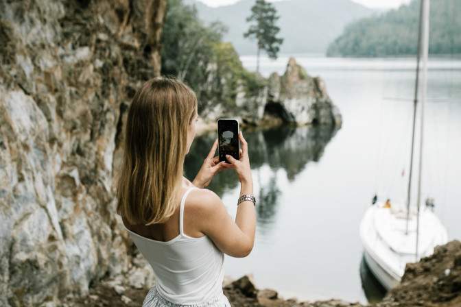  Çıkar Bakayım Telefonuna?