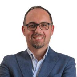 Uzm. Ecz. Somer Helvacı